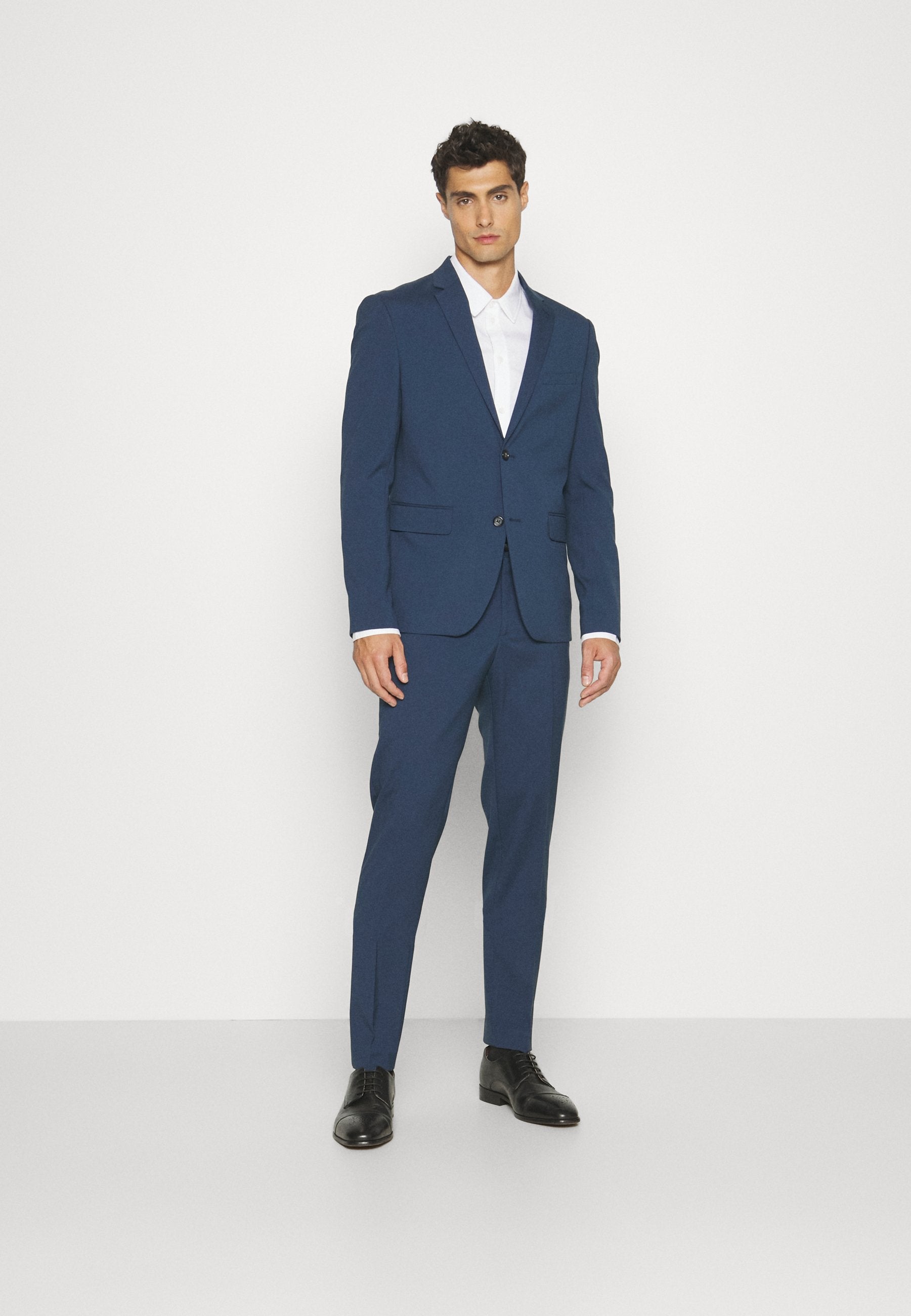 PLAIN MENS SUIT SET Media 2