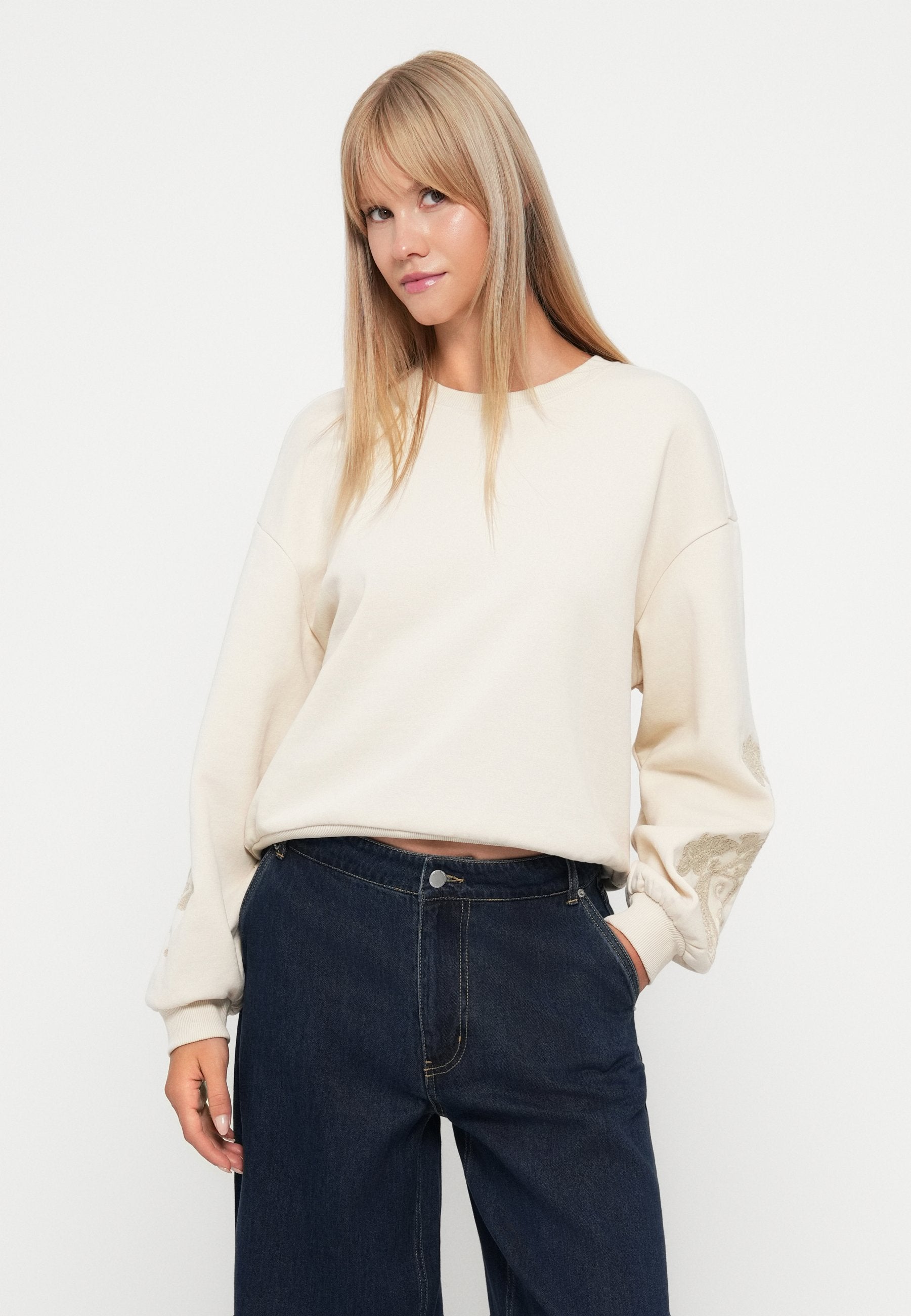 Wide-fit ONLINGRID Mid waist Wide Leg Fit Media 5