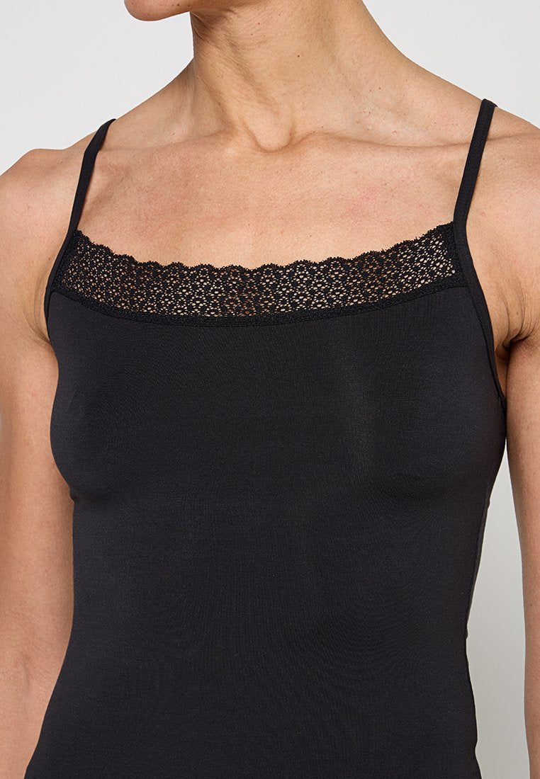 Triumph FEEL OF MODAL SPAGHETTI TOP