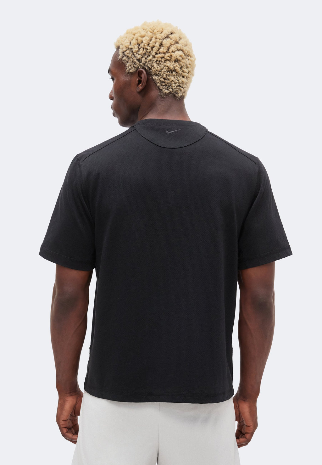 Nike Performance PRIMARY