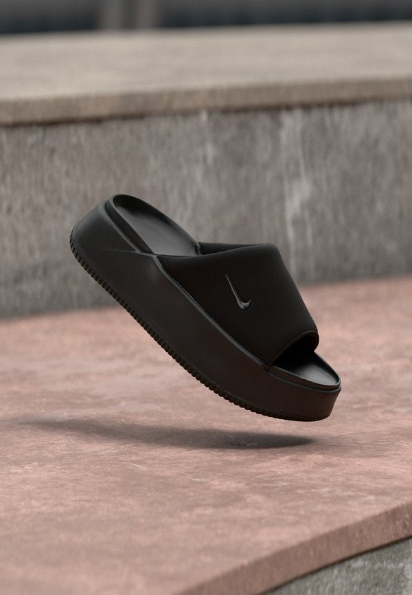 Nike Sportswear CALM ELEVATION - Mules - black