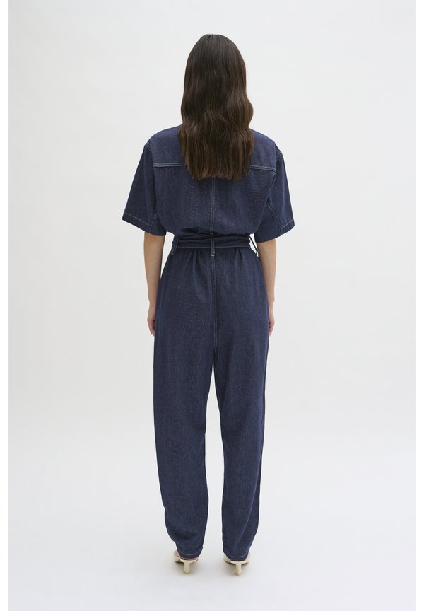 My Essential Wardrobe MALO