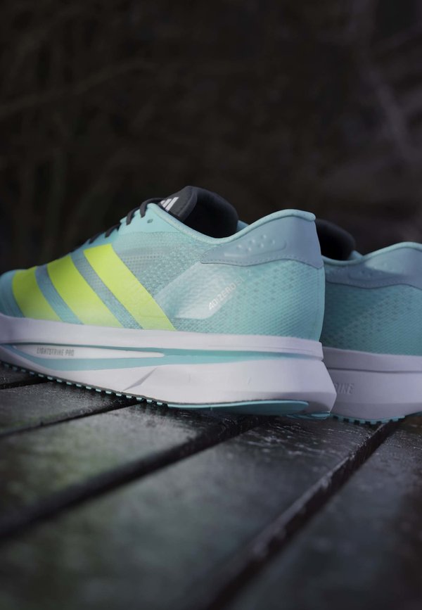 adidas Performance ADIZERO SL2 M