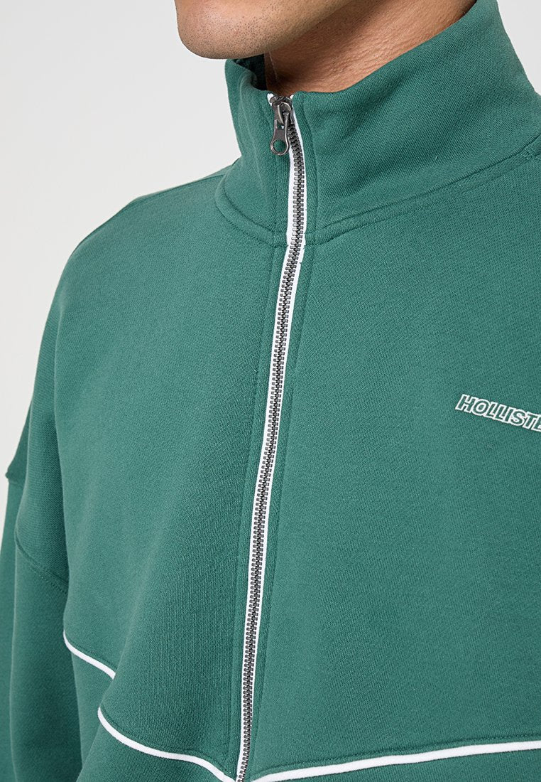 Hollister Co.