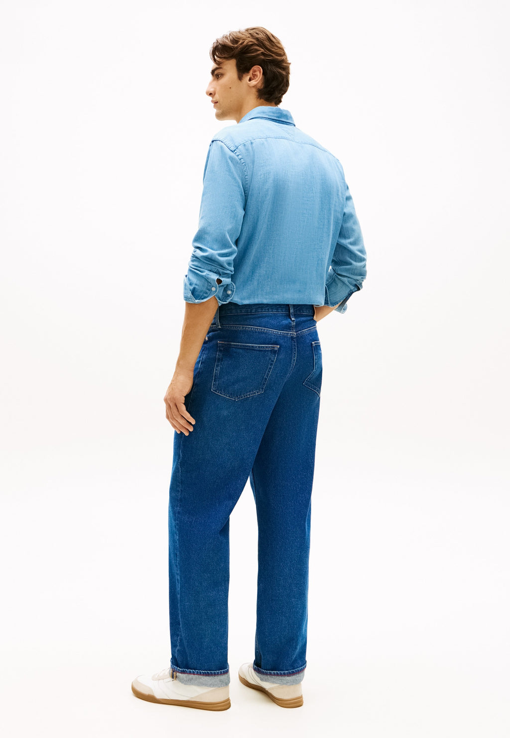 FLAG EMBROIDERY RELAXED STRAIGHT LEG JEANS Media 3
