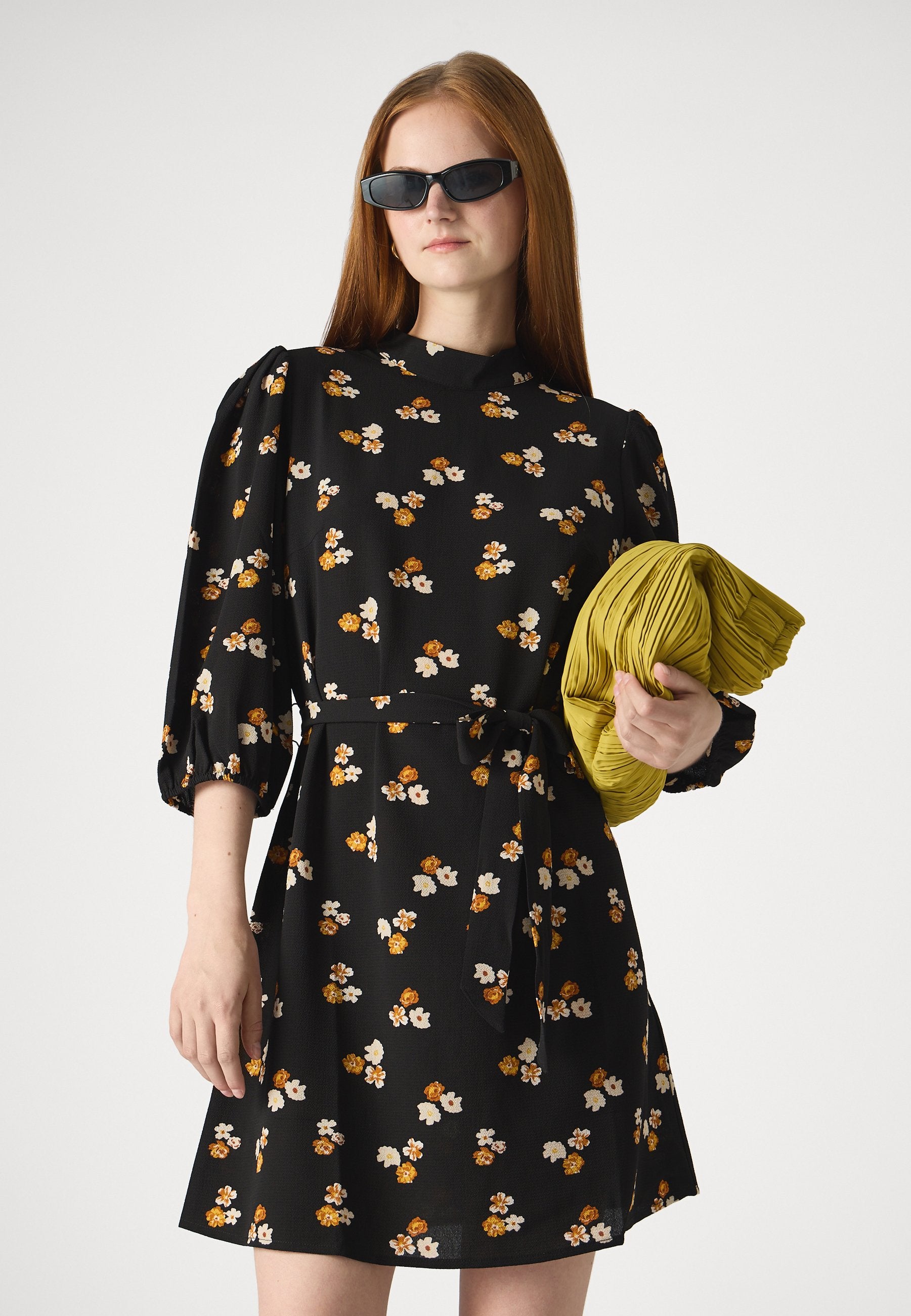 ONLY ONLNOVA LIFE SWIRLA DRESS