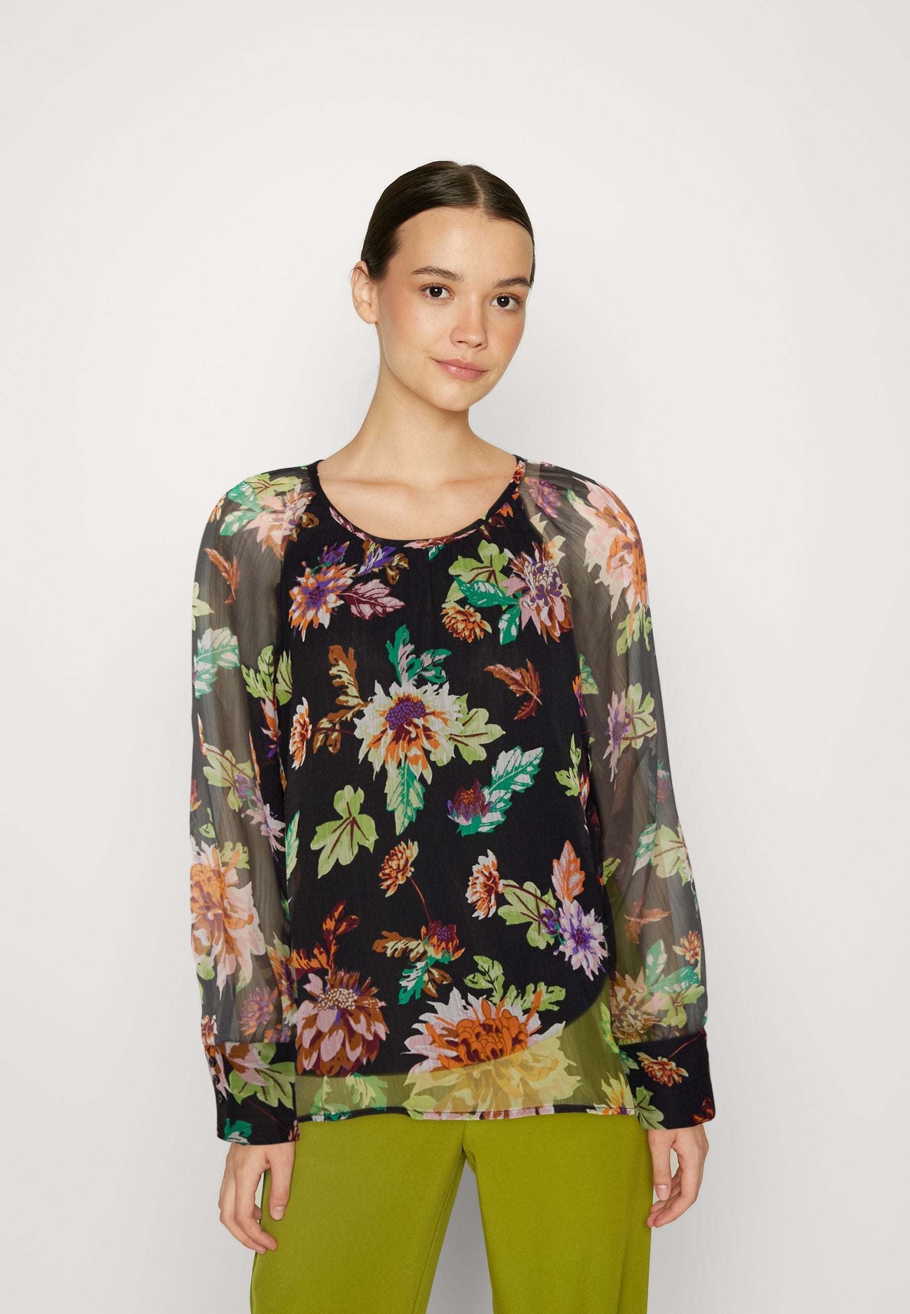 ONLY ONLJAMILA O NECK
