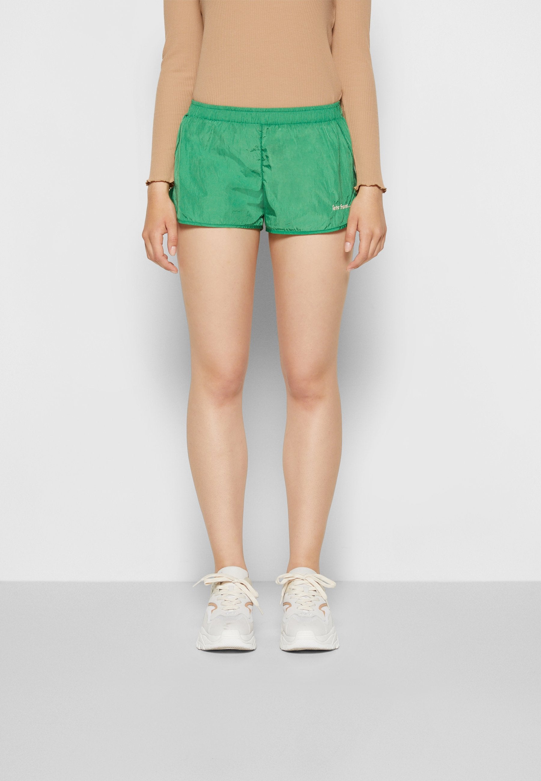 iets frans... RUNNER SHORT