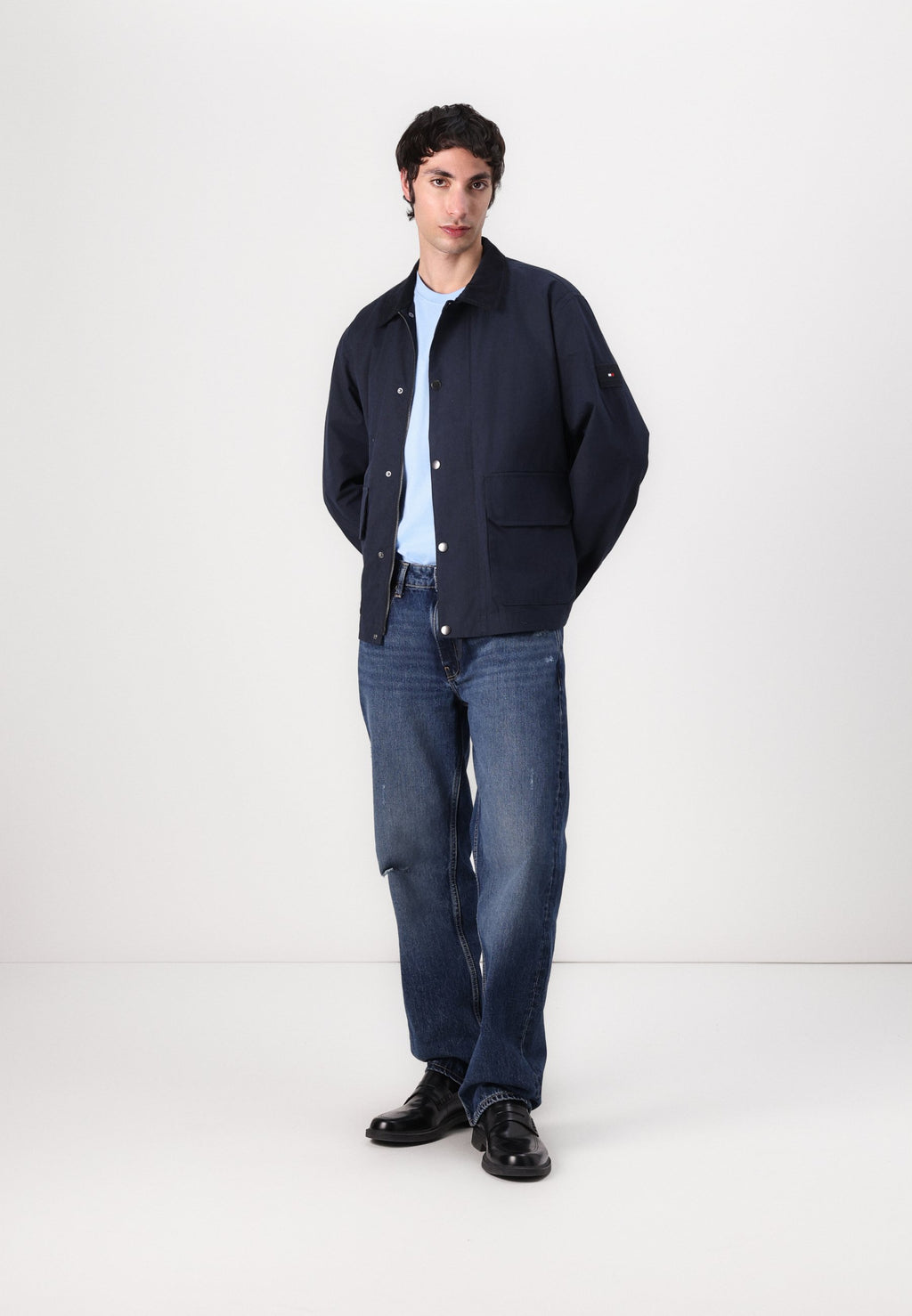 SHORT WALKING JACKET Media 2