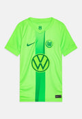 Grünes Nike-Trikot mit V-Ausschnitt und kurzen Ärmeln, ausgestattet mit dem markanten Volkswagen-Logo und Emblem auf der Brust, aus leichtem, atmungsaktivem Material gefertigt.