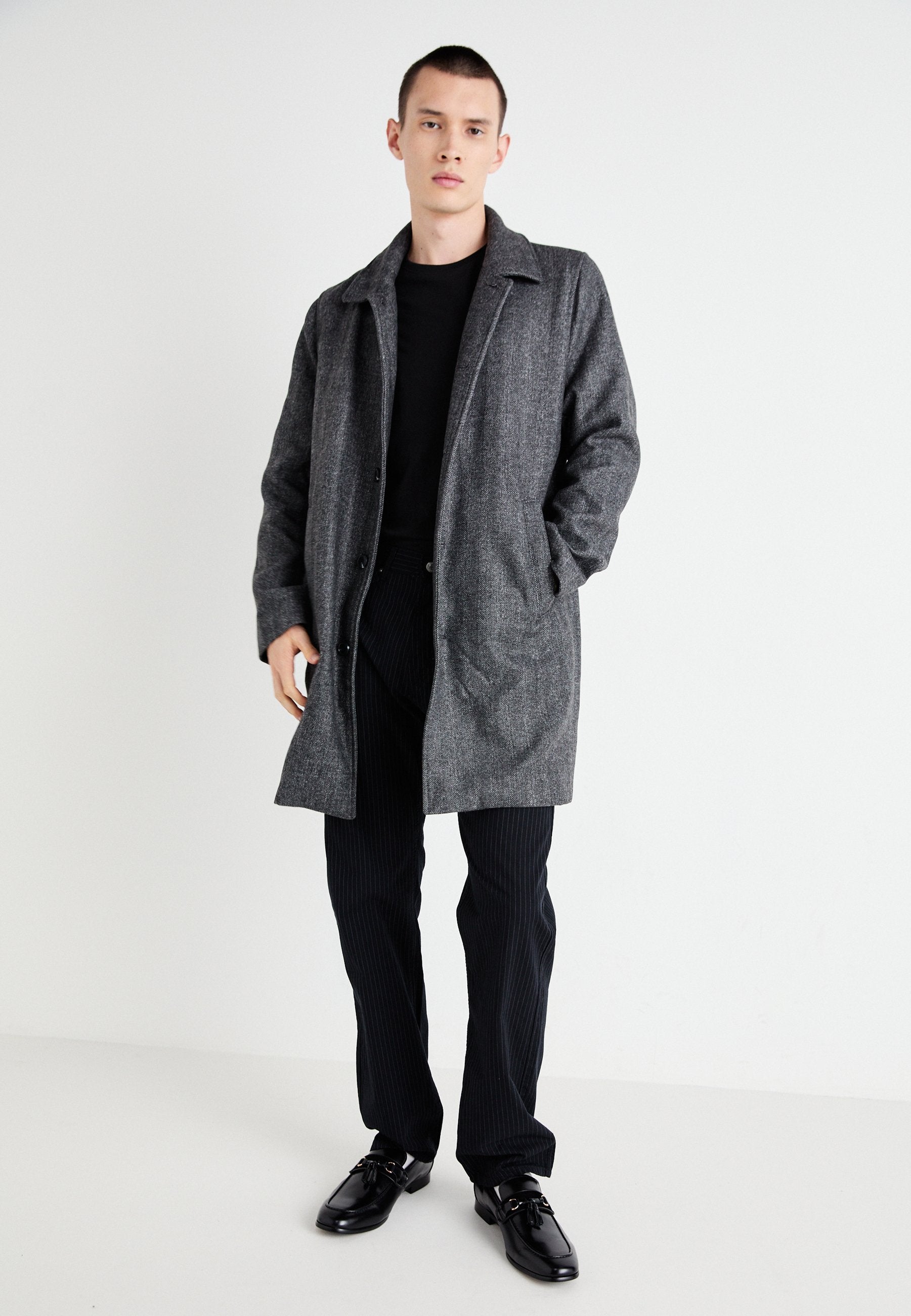 GAP COAT