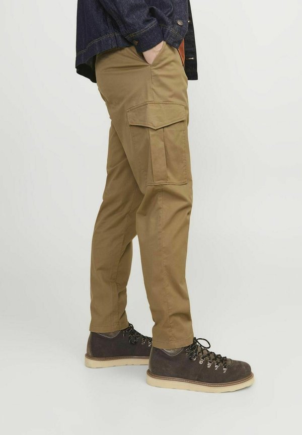 Jack & Jones KAROTTEN FIT