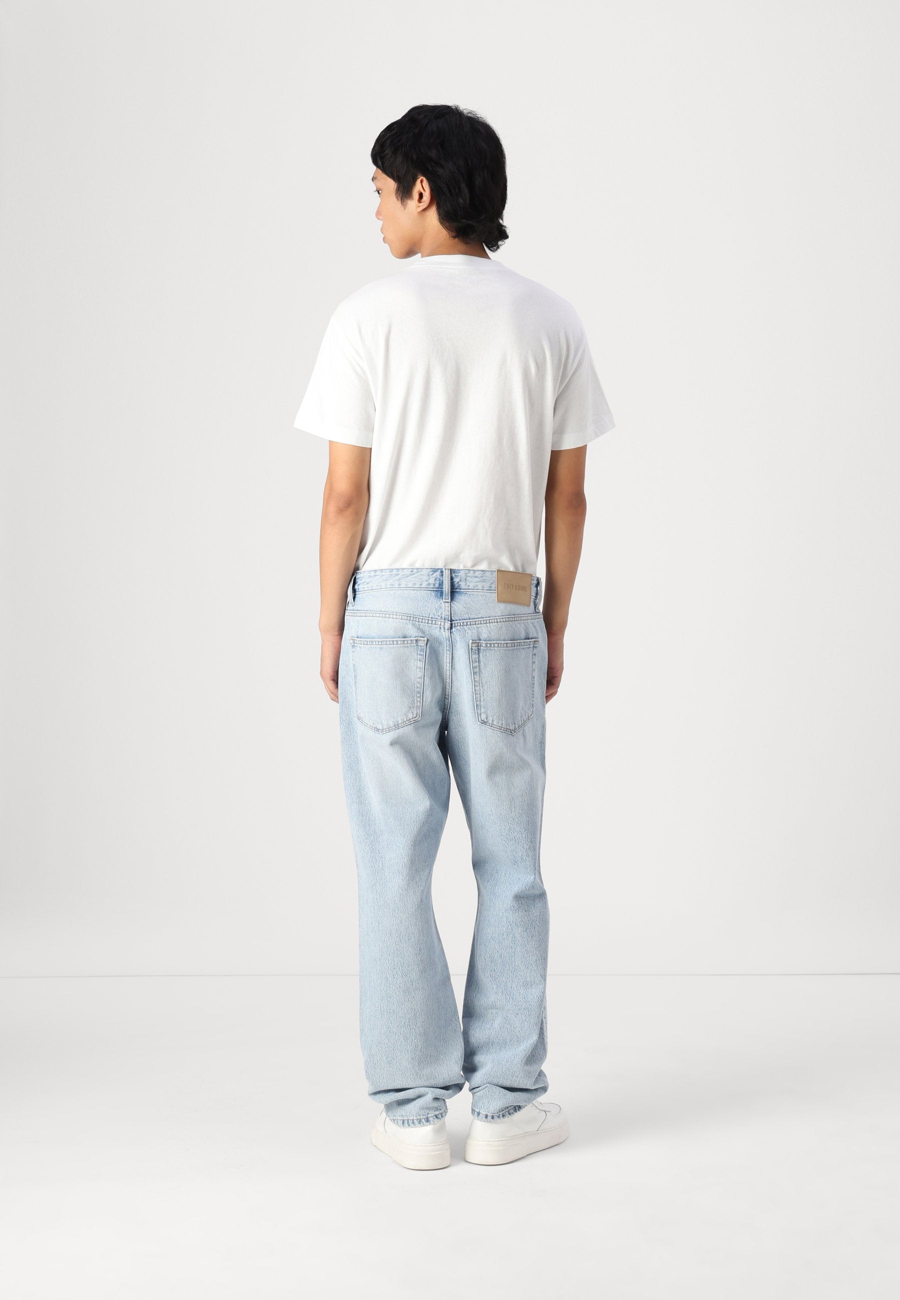 Regular fit ONSEDGE Mid waist Straight Media 4