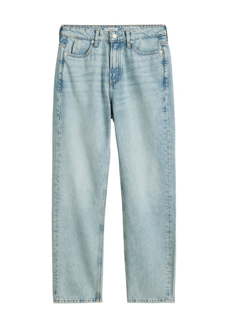 Hellblaue Denim-Jeans mit lockerem Schnitt, hoher Taille, fünf Taschen und Kontrastnähten. Sauberes Design mit minimalen Hardware-Akzenten.