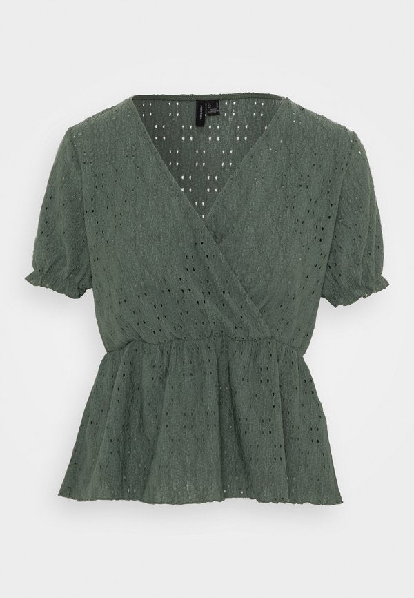 Vero Moda VMULRIKKE BRODERIE ANGLAIS - Print T-shirt - laurel wreath