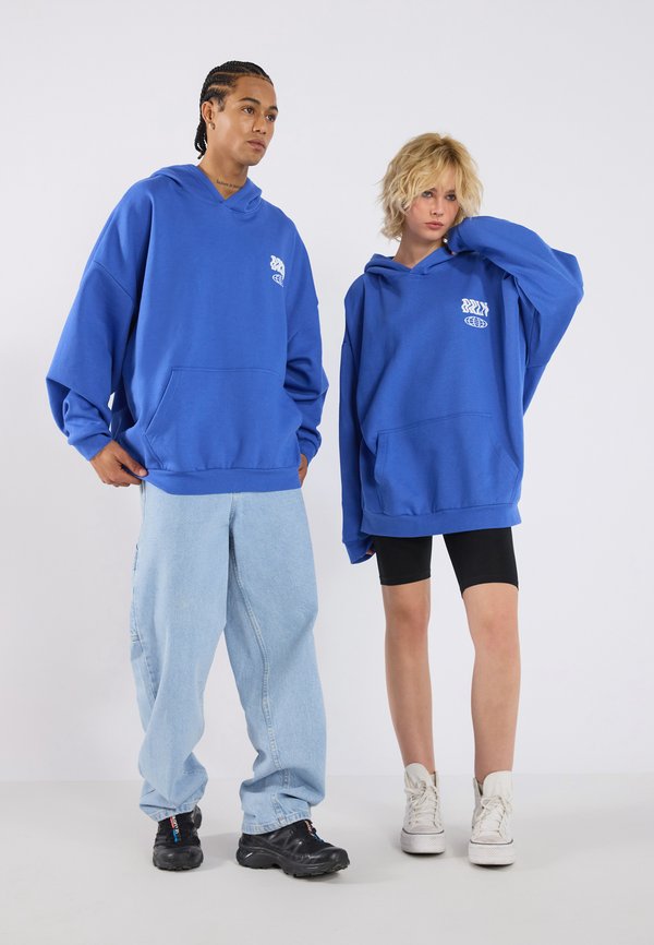 YOURTURN UNISEX OVERSIZED FIT DISTORTED PRINT HOODIE