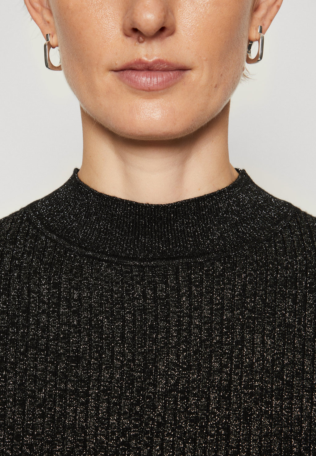 SWEATER Media 6