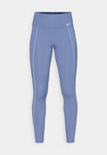 Nike Performance ONE
