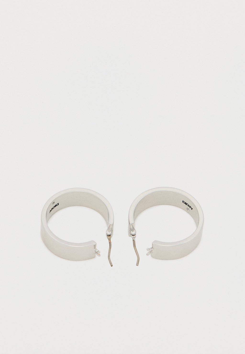 DKNY SLANT LOGO HOOP