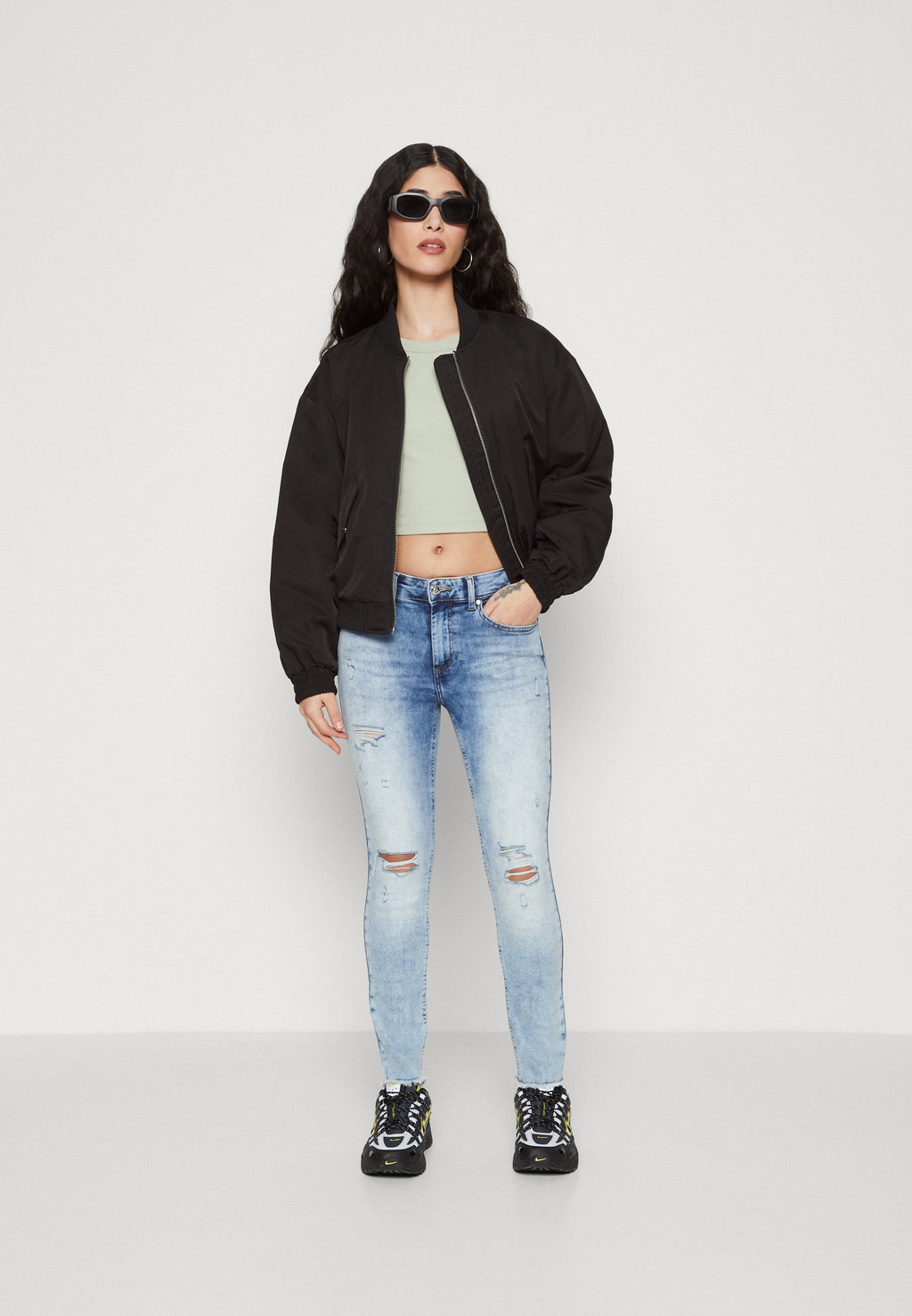 ONLBLUSH MID WAIST Media 2