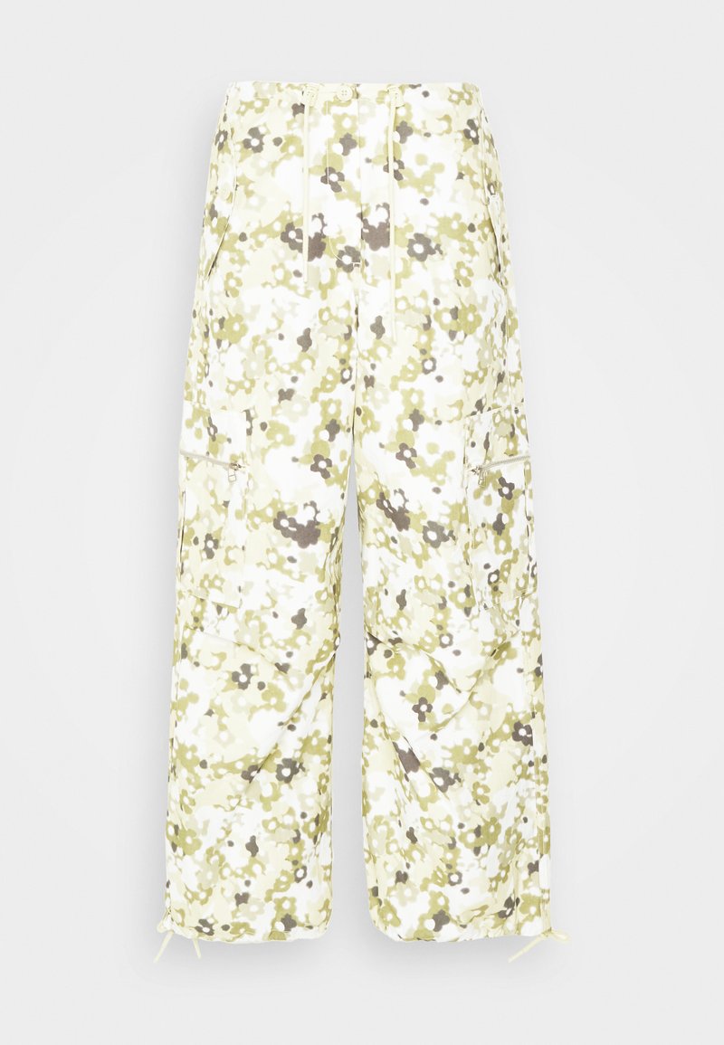 CHI TROUSERS Media 1