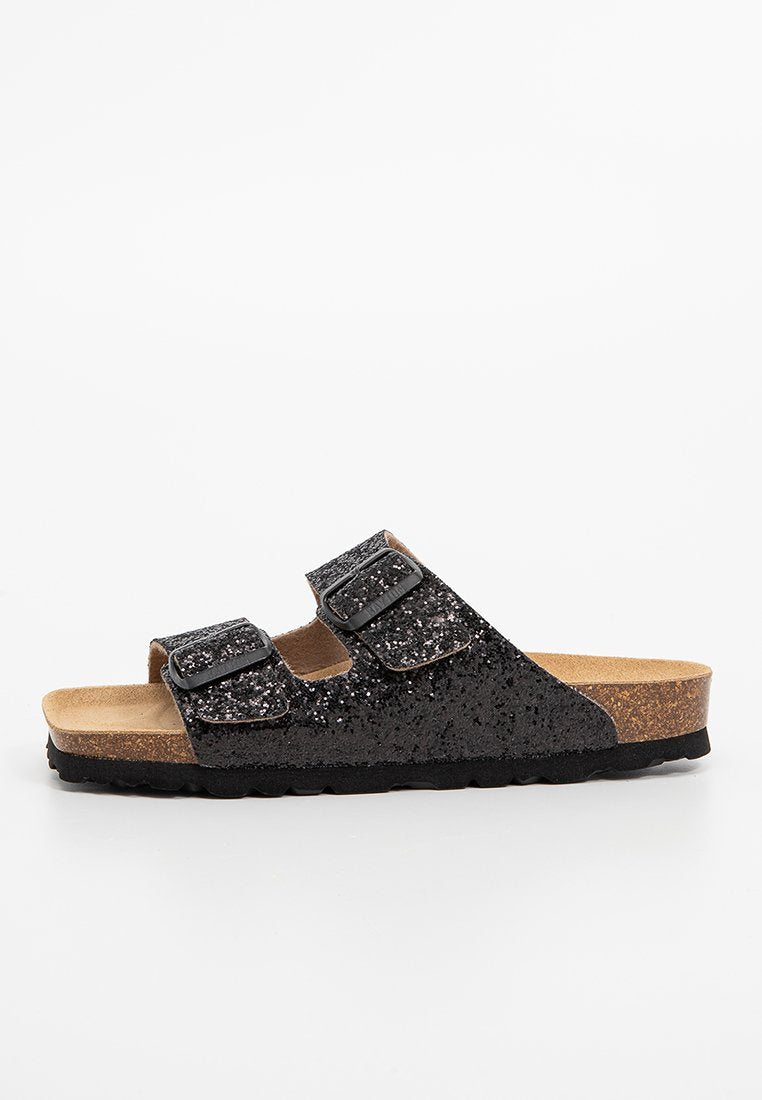 Schwarze Glitzer-Sandalen mit zwei verstellbaren Schnallen, Korkfußbett und strukturiertem Gummiaußensohle für mehr Grip. Einfaches und lässiges Design.