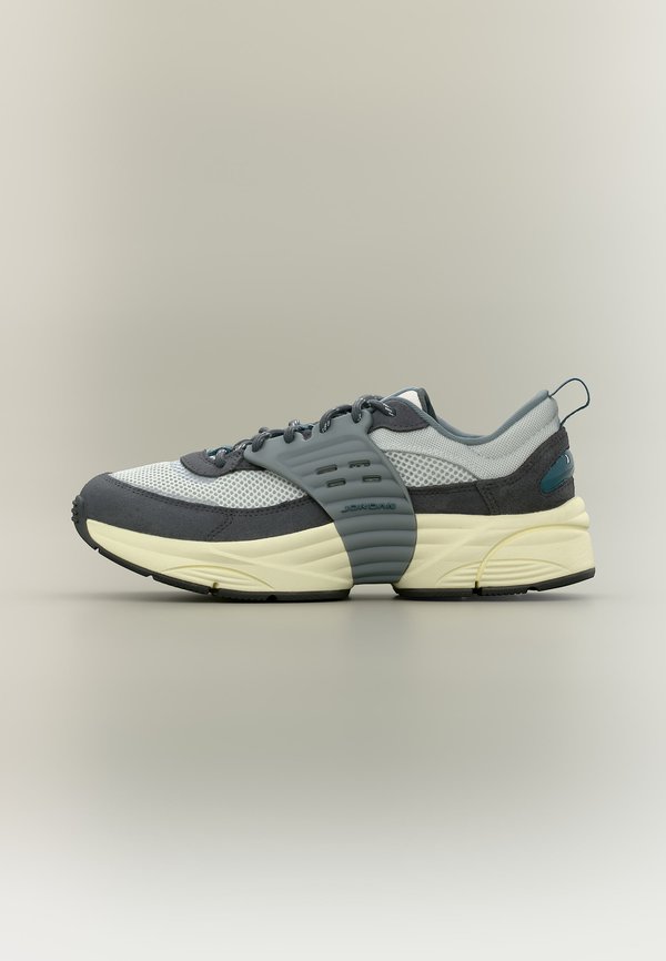 Jordan JORDAN TRUNNER