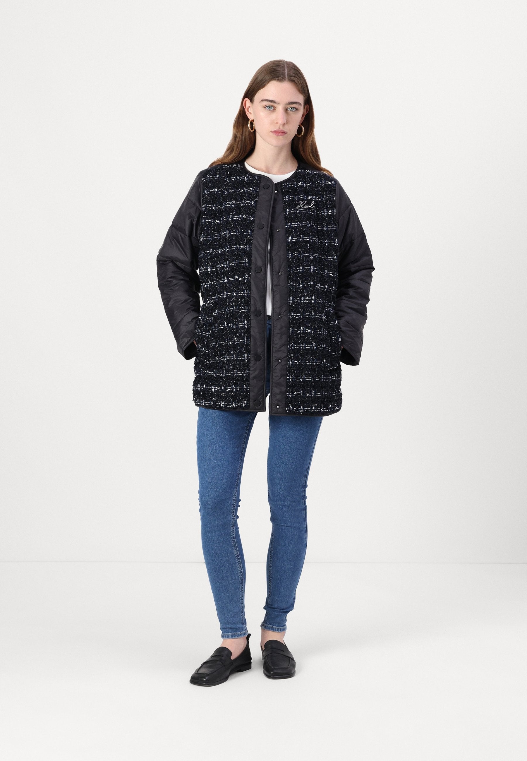 SHORT PADDED JACKET Media 2