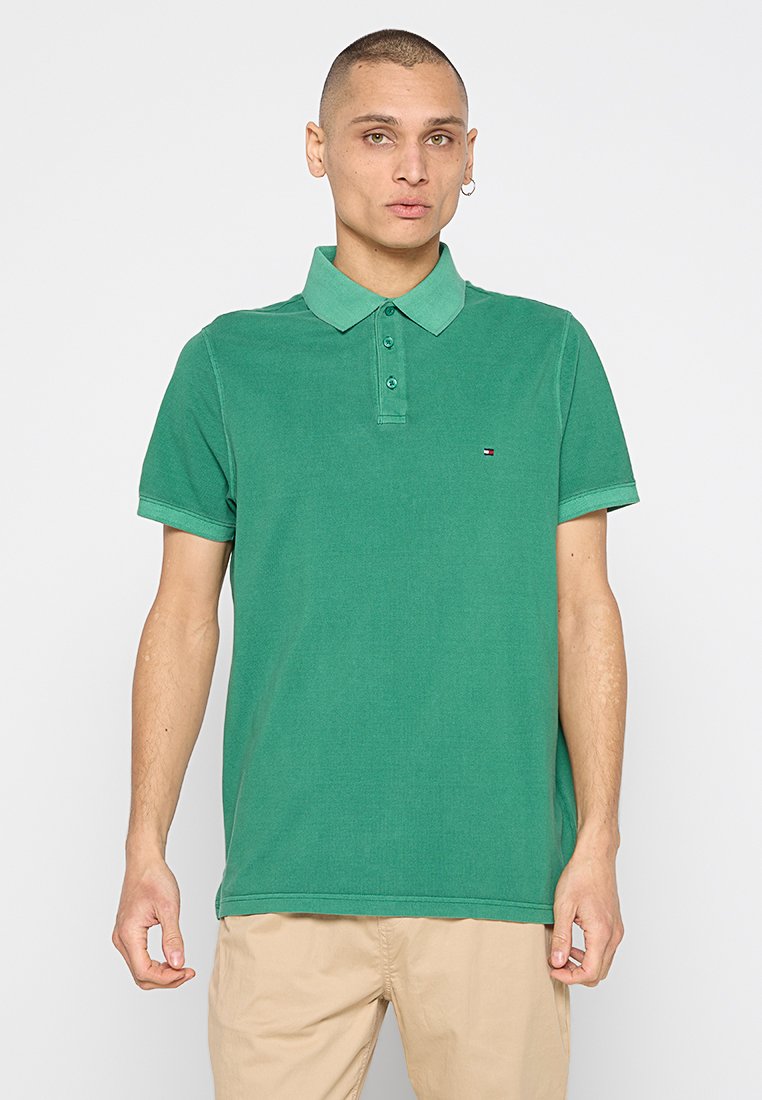 REGULAR FIT Media 1