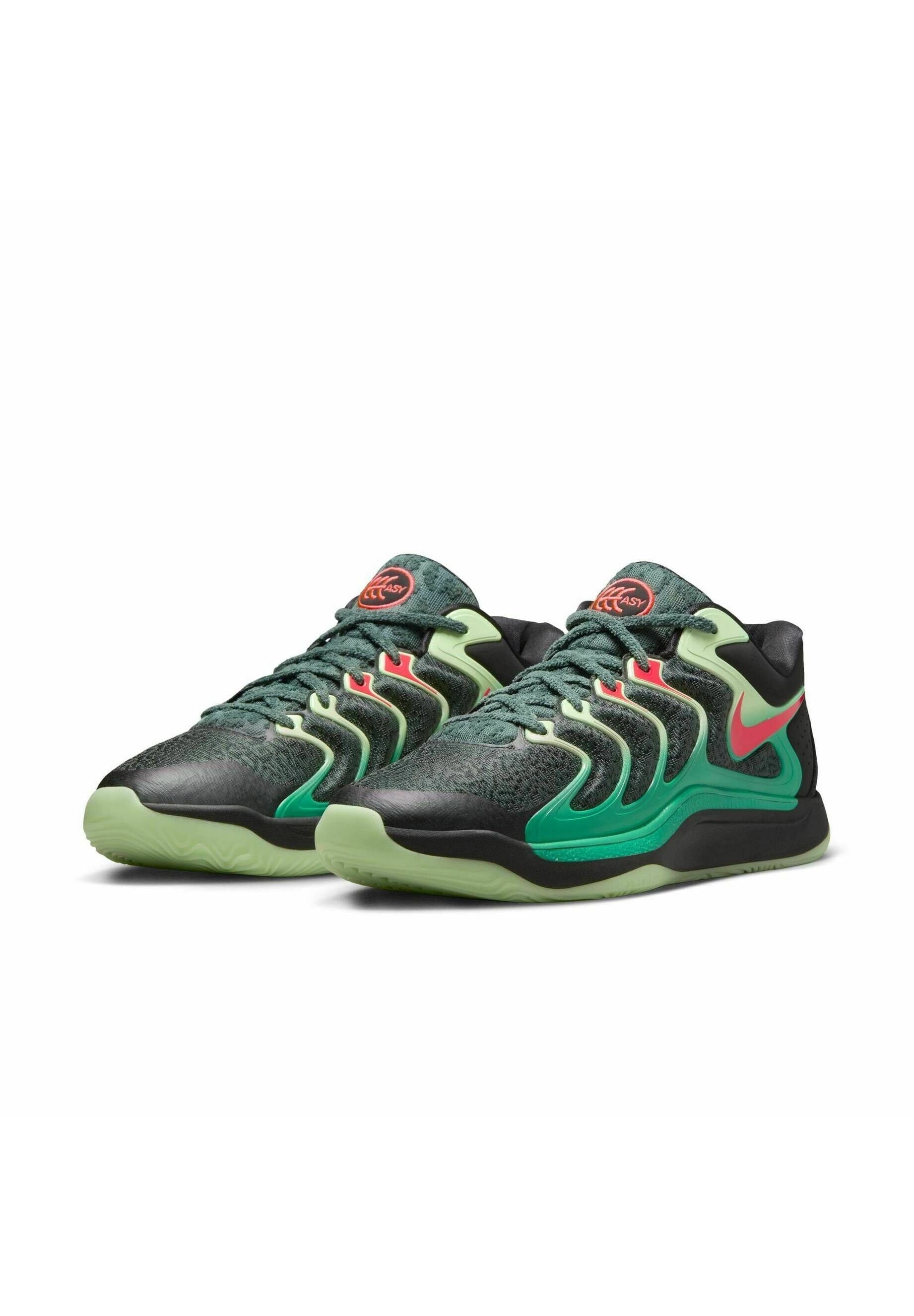 Nike Performance