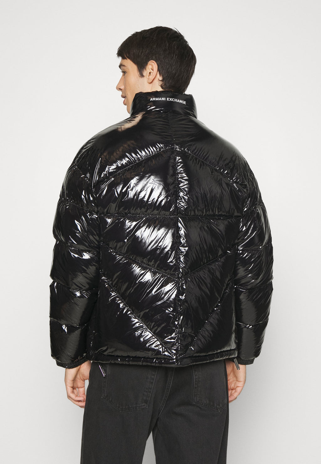 JACKET Media 4