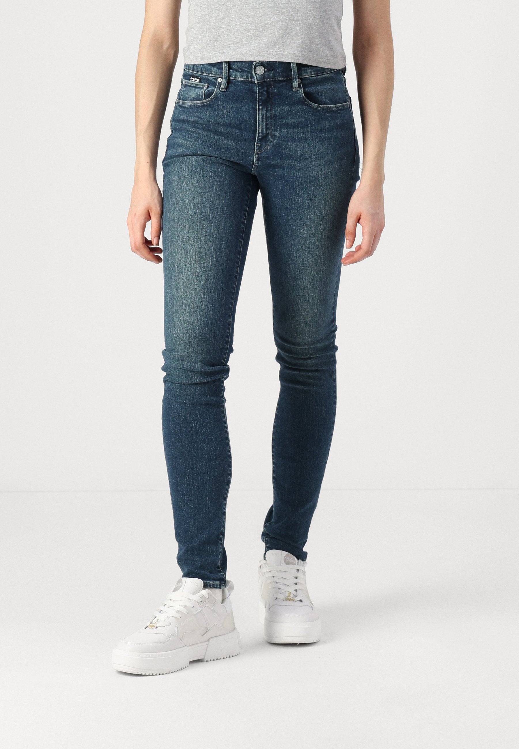 3301 SKINNY WMN Media 3