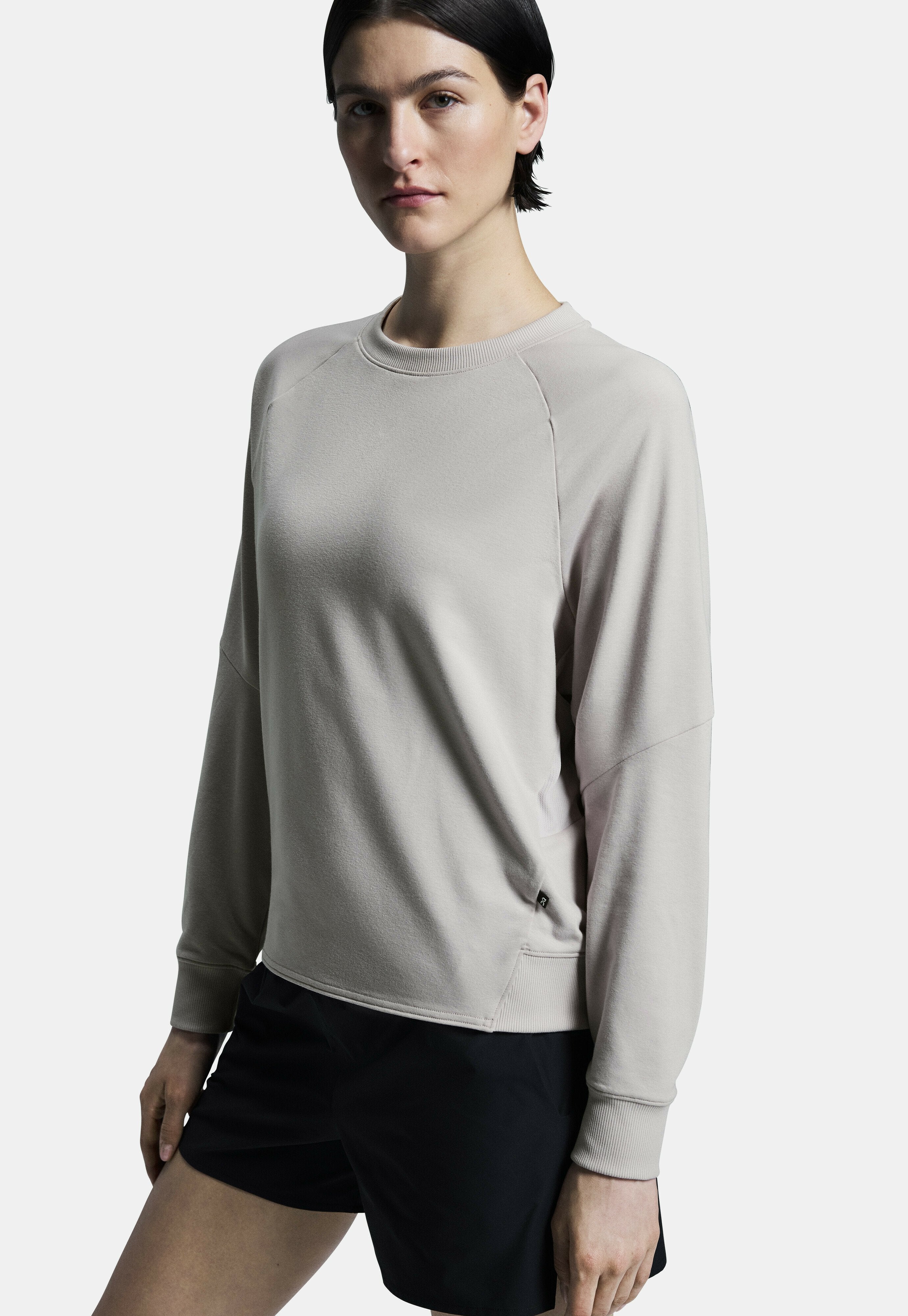 MOVEMENT CREWNECK Media 4