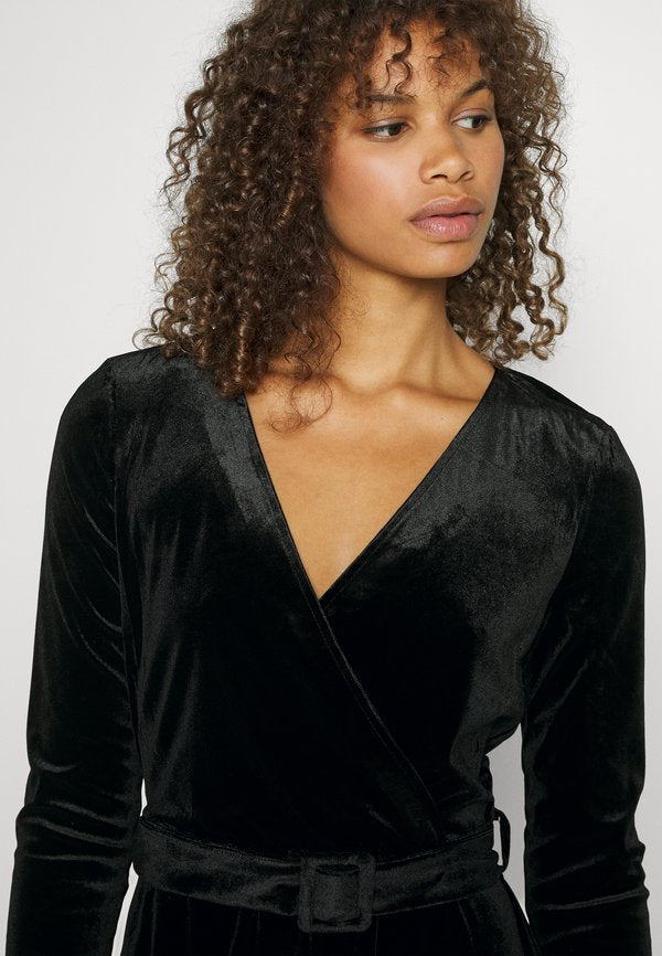Vero Moda Tall VMCARLY DRESS