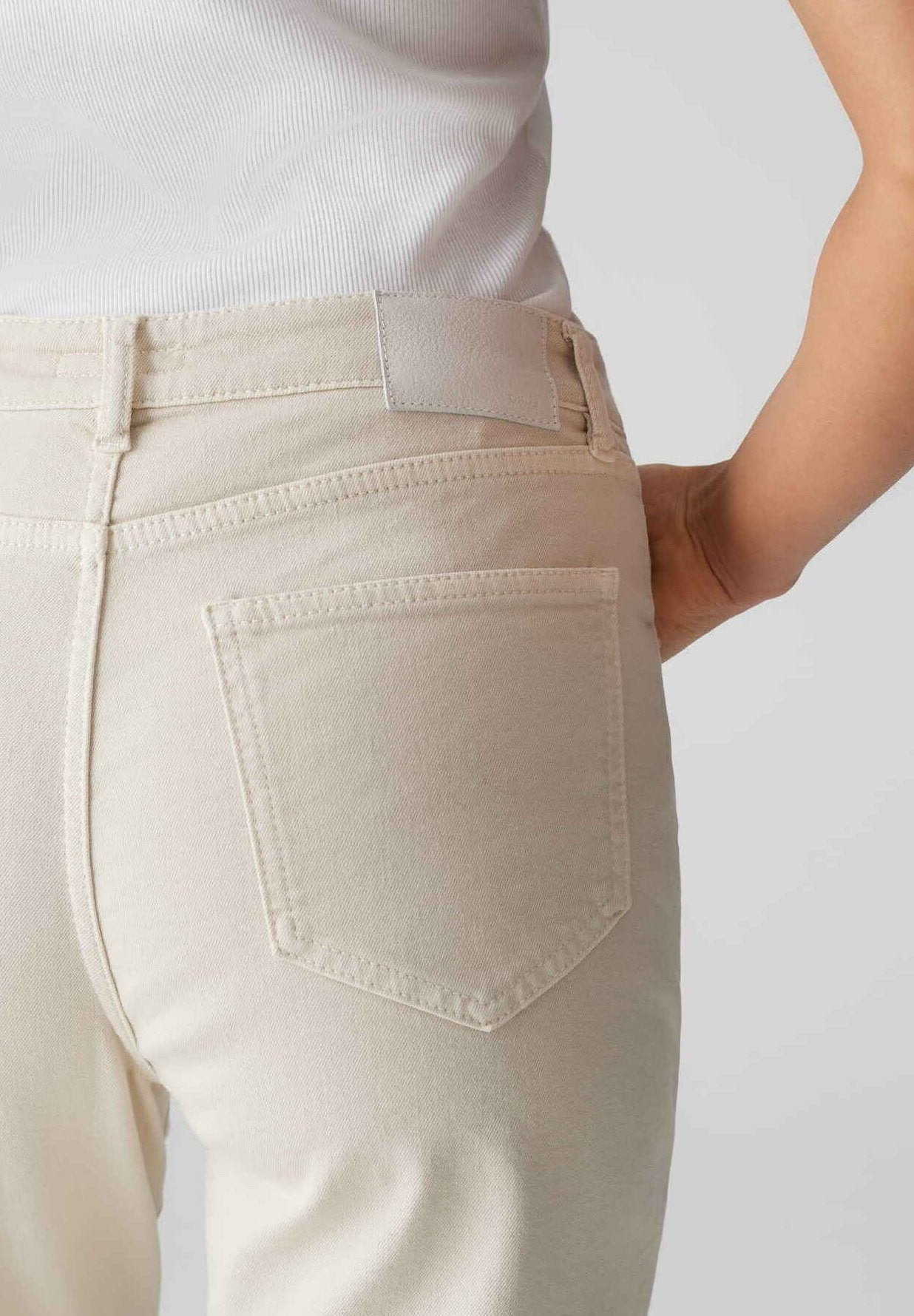 OPUS MID RISE ANKLE FLARED FIT