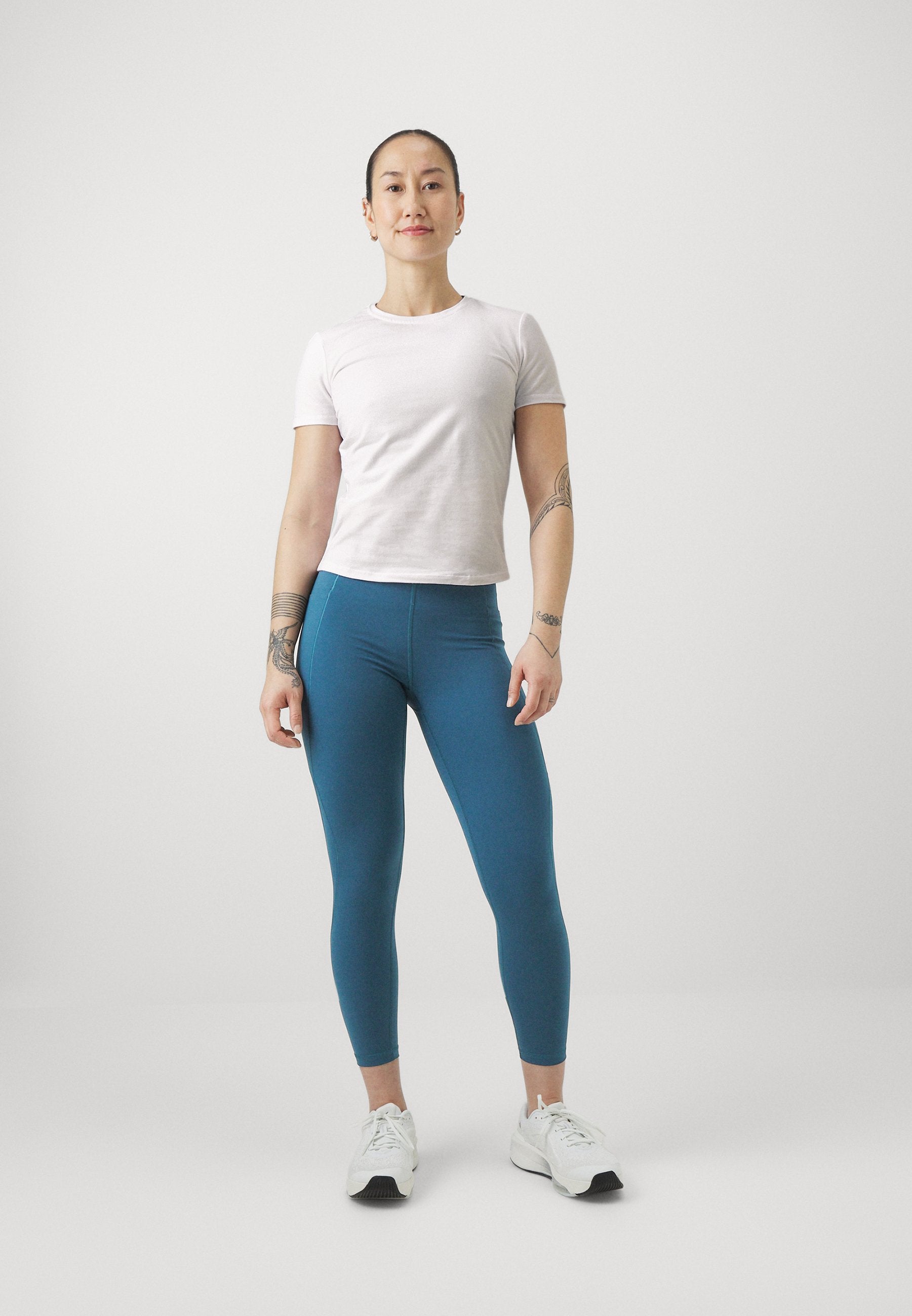 Sweaty Betty ESSENTIAL SCULPT SHORT SLEEVE