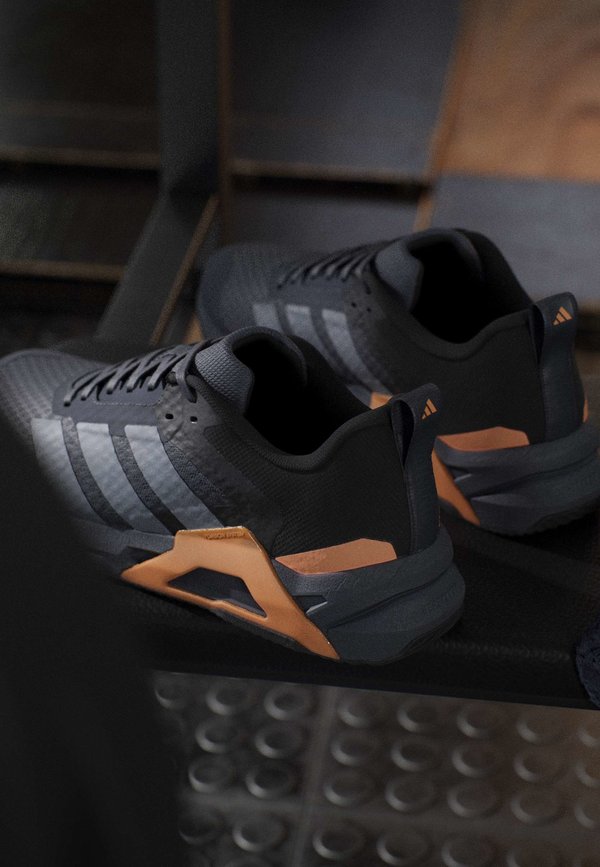 adidas Performance DROPSET CONTROL TRAINING SHOES