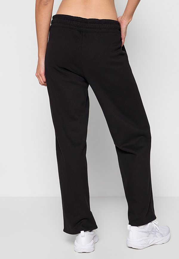 DKNY Sport