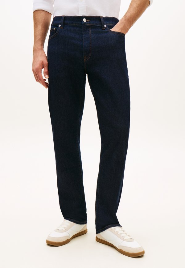 Tommy Hilfiger DENTON FIVE-POCKET STRAIGHT LEG JEANS