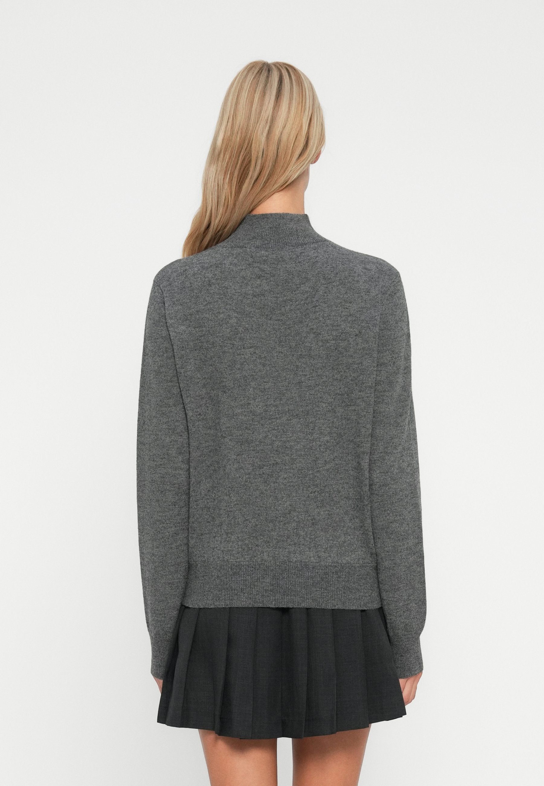 Vero Moda VMDEW HIGHNECK PEARL DETAIL
