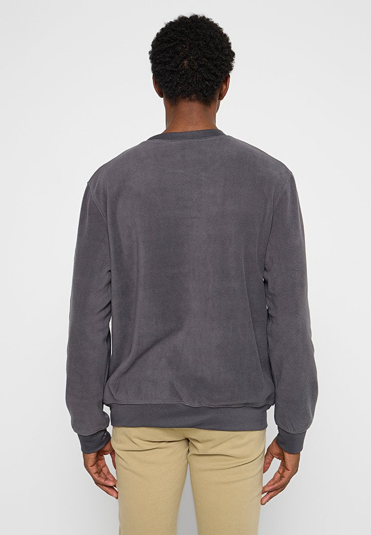 FLEECE O-NECK Media 2