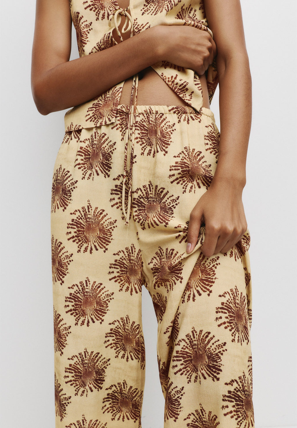 PULL&BEAR FLOWING