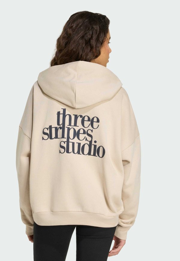 adidas Sportswear 3 STRIPES STUDIO  - Hoodie - crystal linen