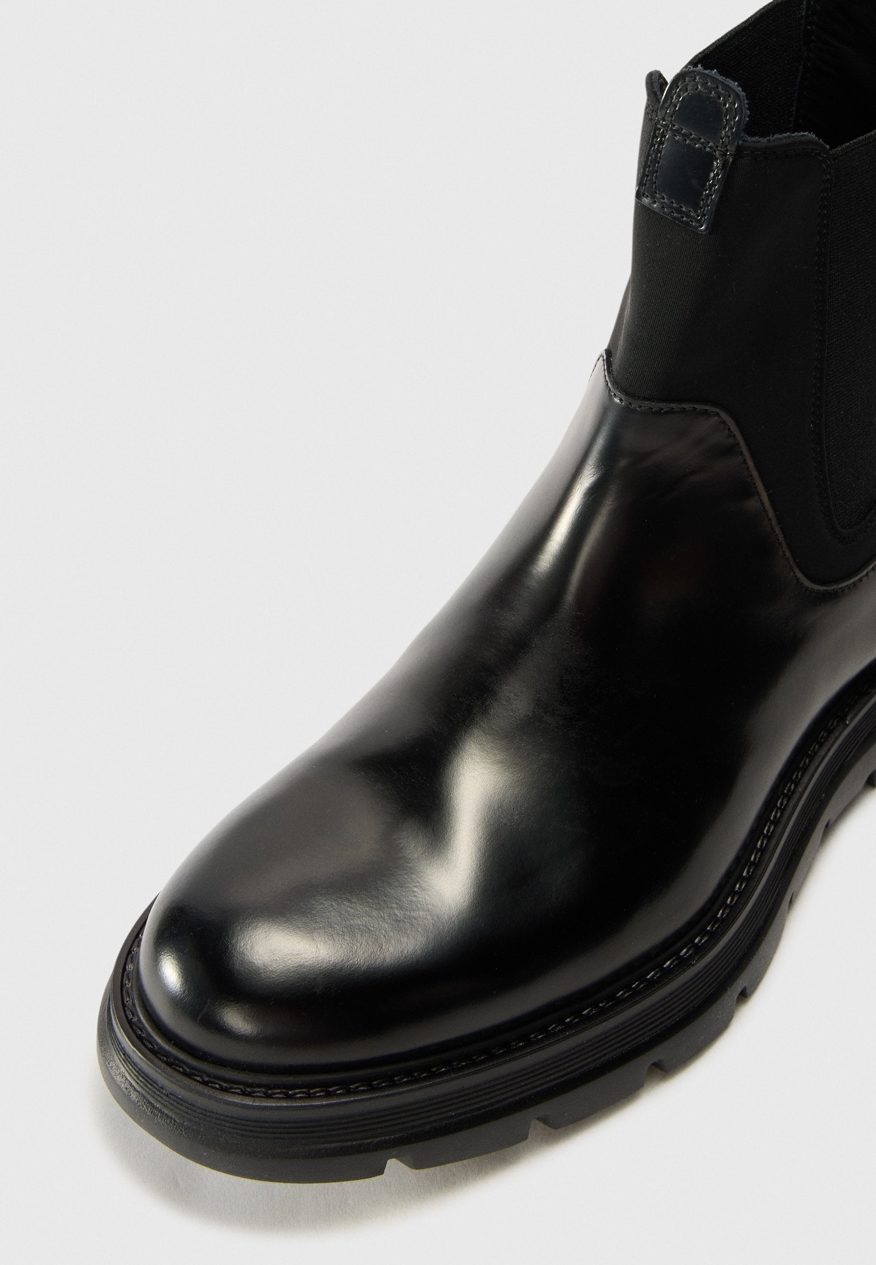 Stuart Weitzman ARDEN