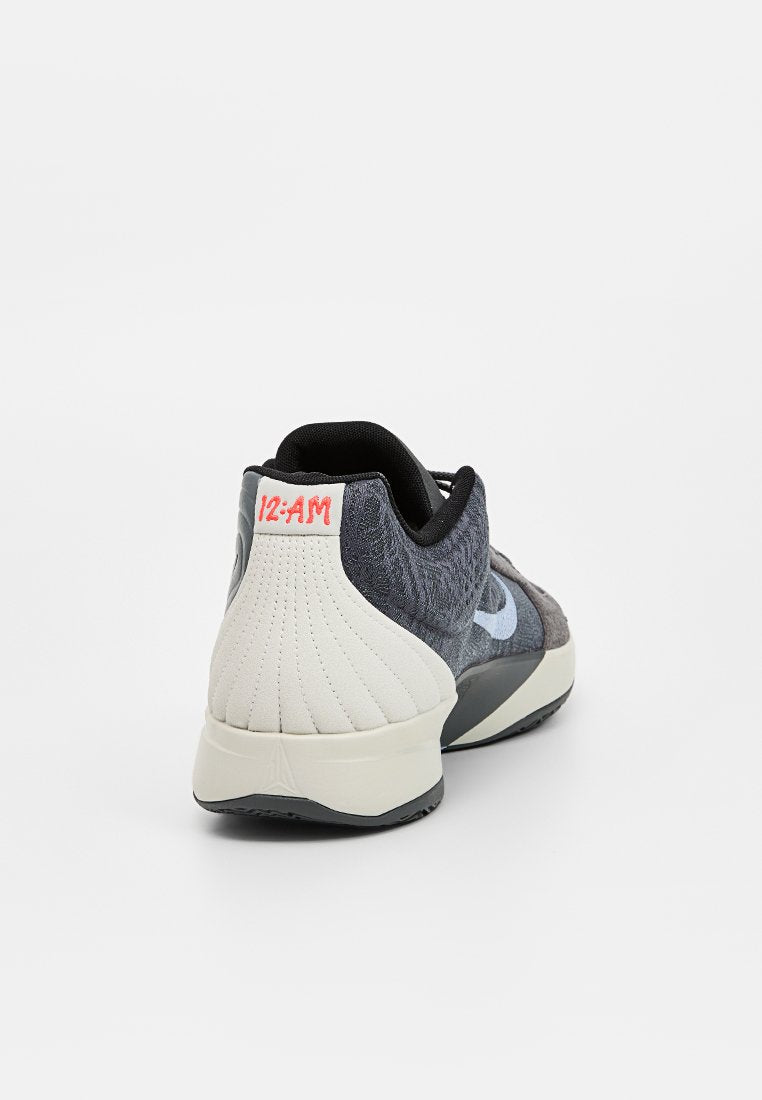Nike Performance JA 2
