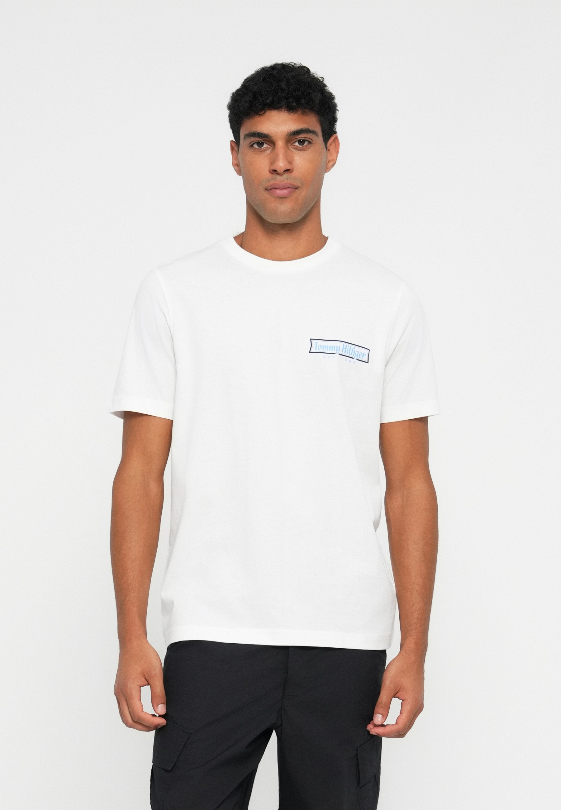 COAST PHOTO PRINT TEE Media 4