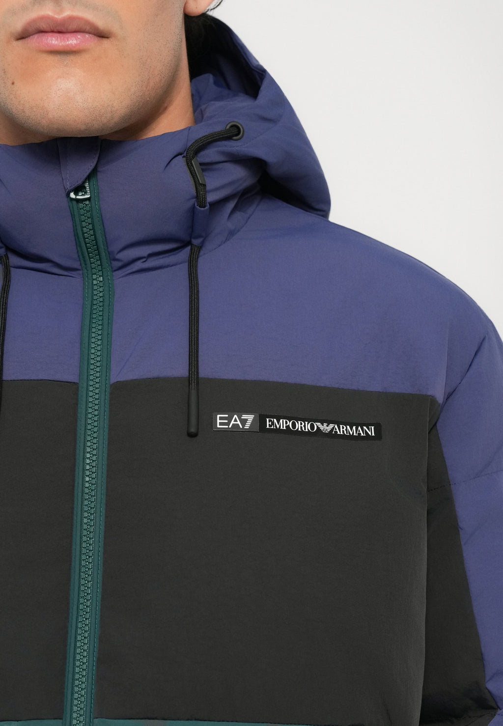 TRAIN ATHLETIC COLOUR BLOCK PADDED JACKET Media 7