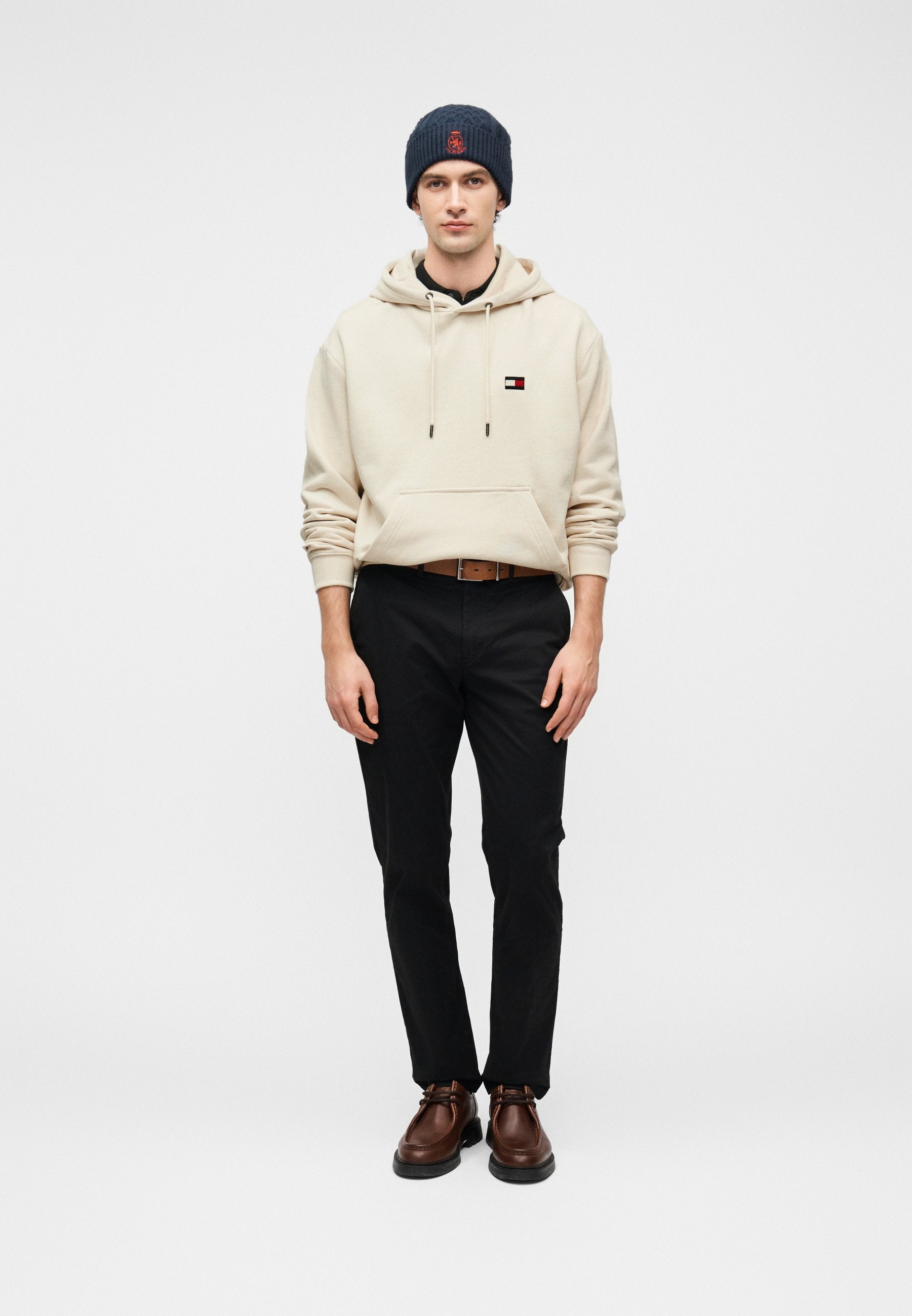 RELAXED BACK FLAG TERRY HOODY Media 2