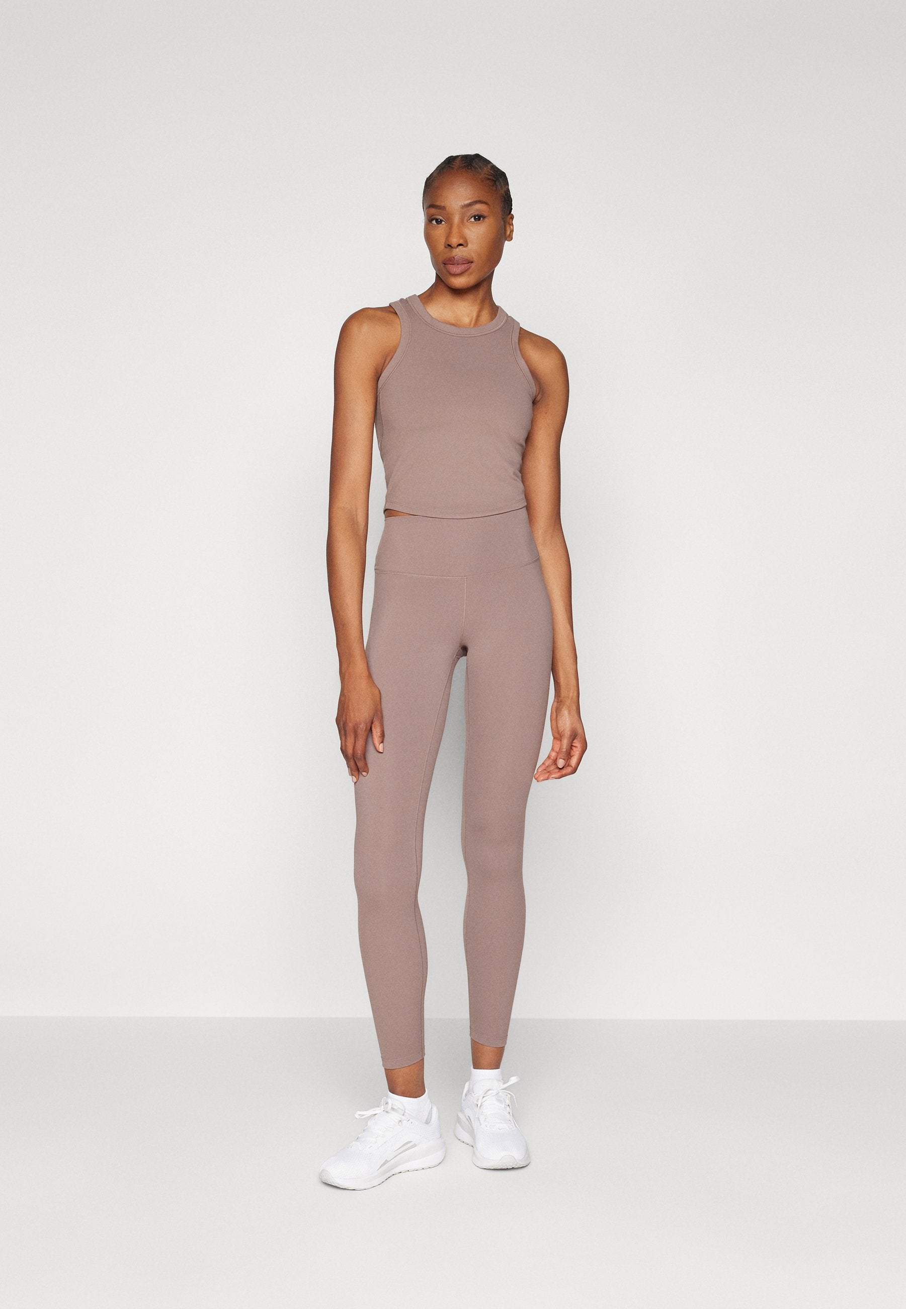 Nike Performance ONE FITTED CROP TANK