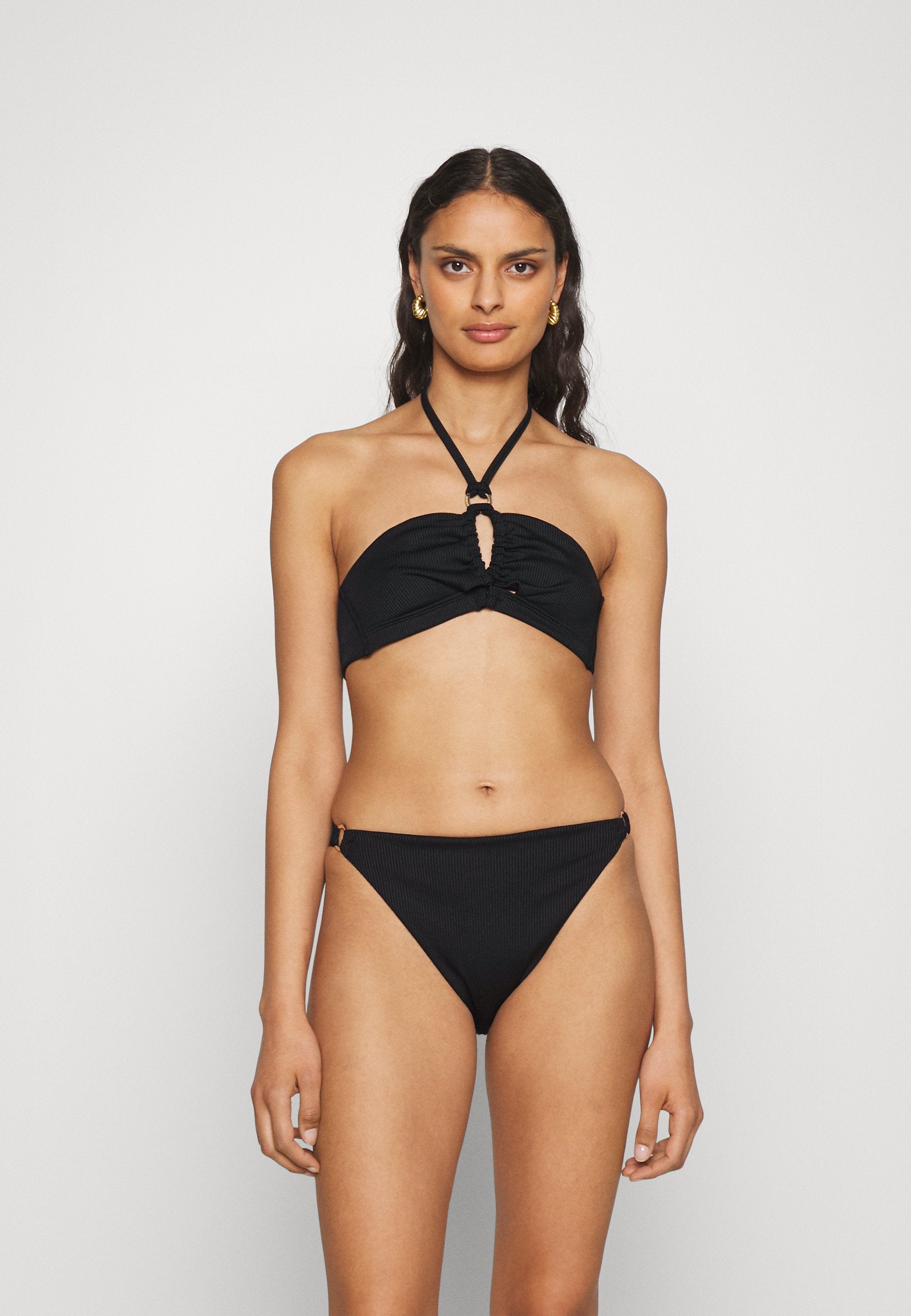 Hunkemöller NERO RIB UP CROP